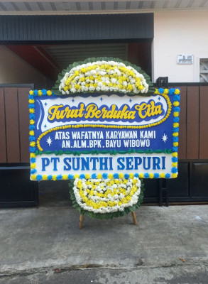Papan Bunga Duka di Lahundape
